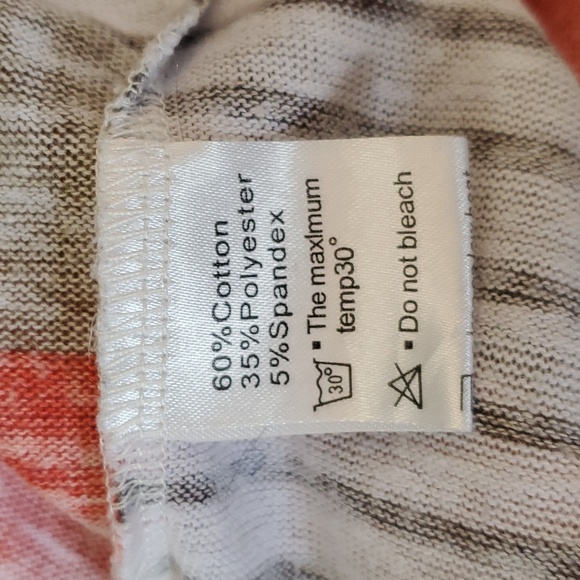 Dearcase women's open front cardigan.  Size large. - Picture 4 of 5